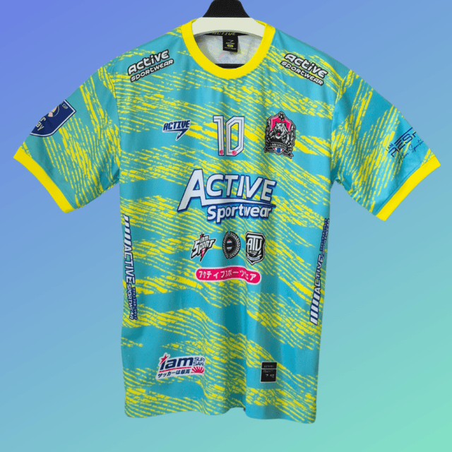 เสื้อกีฬาสีสดใส